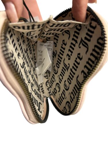 JUICY COUTURE WRISTLET-WALLET ~PINK FLAWLESS HEART ZIP AROUND~SMALL~GOLD HEART