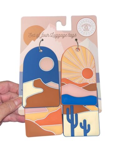 Wandering Moon l 4 pcs Luggage Tags Set l Mountains Views l Circular Rectangular